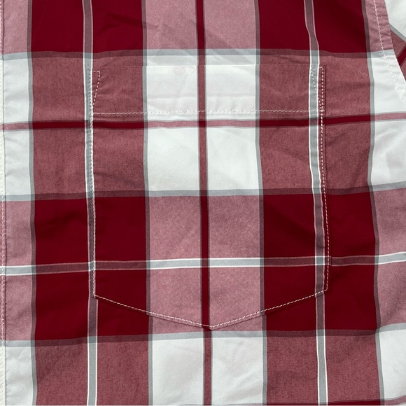 Patagonia Shirt Large Burgundy Button Up Plaid Short Sleeve Preppy Outdoor Men - Picture 9 of 16